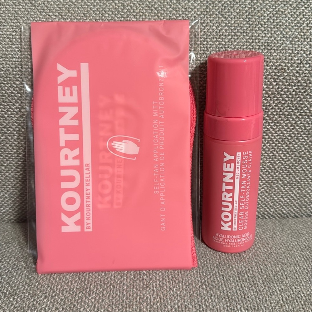 Pink Self-Tan Mousse and Self Tan Application Mitt Duo